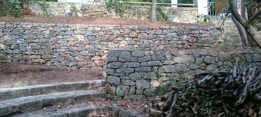 Un savoir-faire traditionnel - Arc en pierre