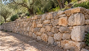 mur en pierre sèche